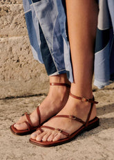 Amelia low sandals