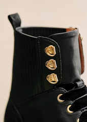 Niels Ankle Boots