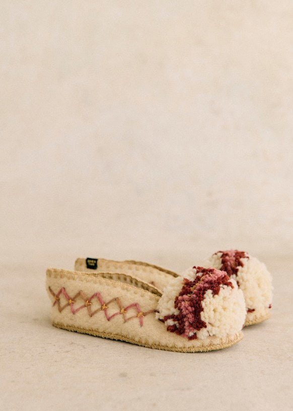 Give a Pon Slippers