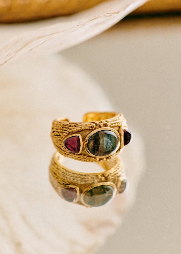 Dina Ring