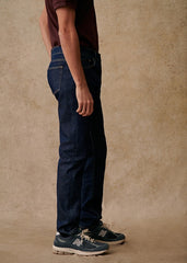 Avi Slim Jeans