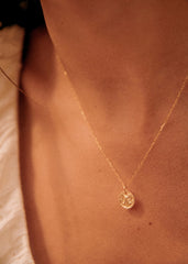 Sara Pendant - 9-carat gold - Letters A to H
