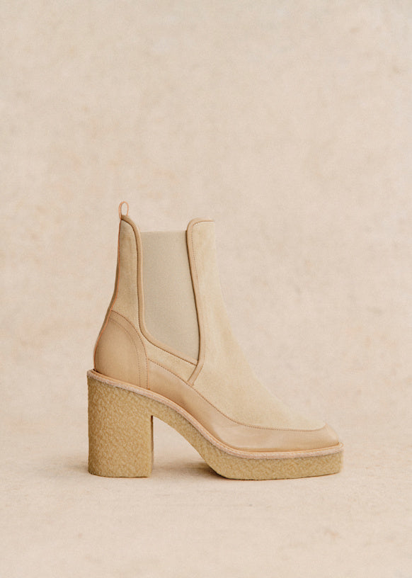 Marika Boots