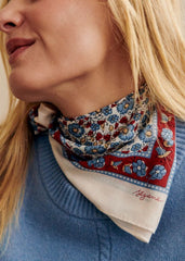 Gaston Scarf