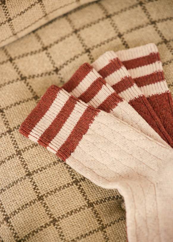 Pack Cedar Socks