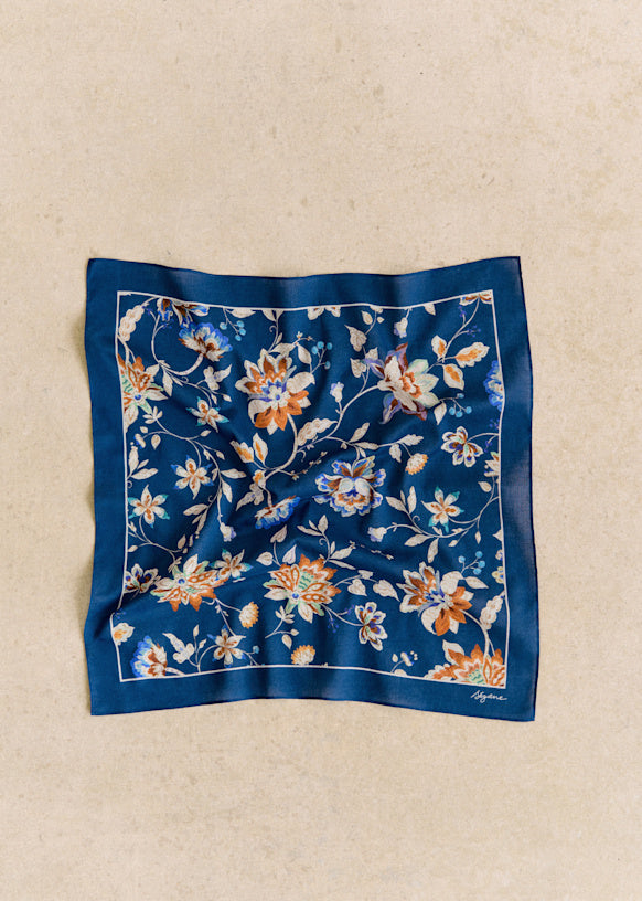 Gaston Scarf