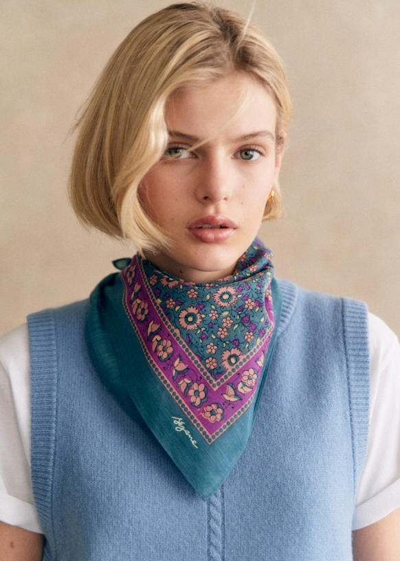Gaston Scarf