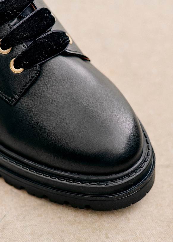 Niels Ankle Boots