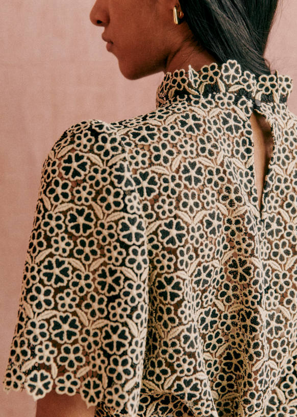 Lisana Blouse