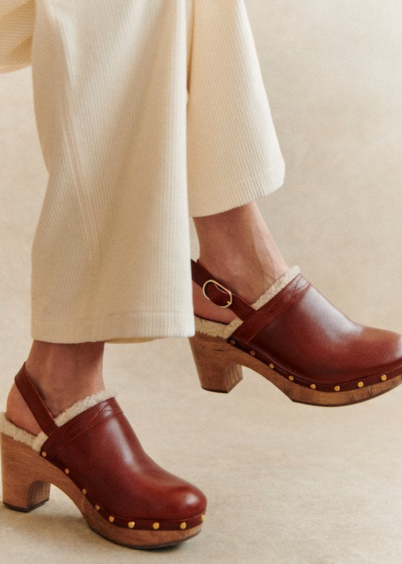 Taylor Clogs