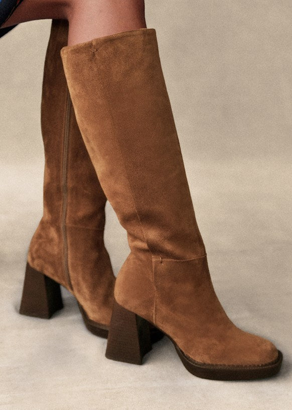 Valeria Boots