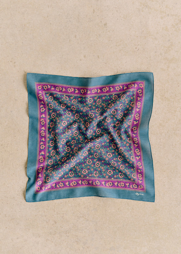 Gaston Scarf
