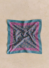 Gaston Scarf
