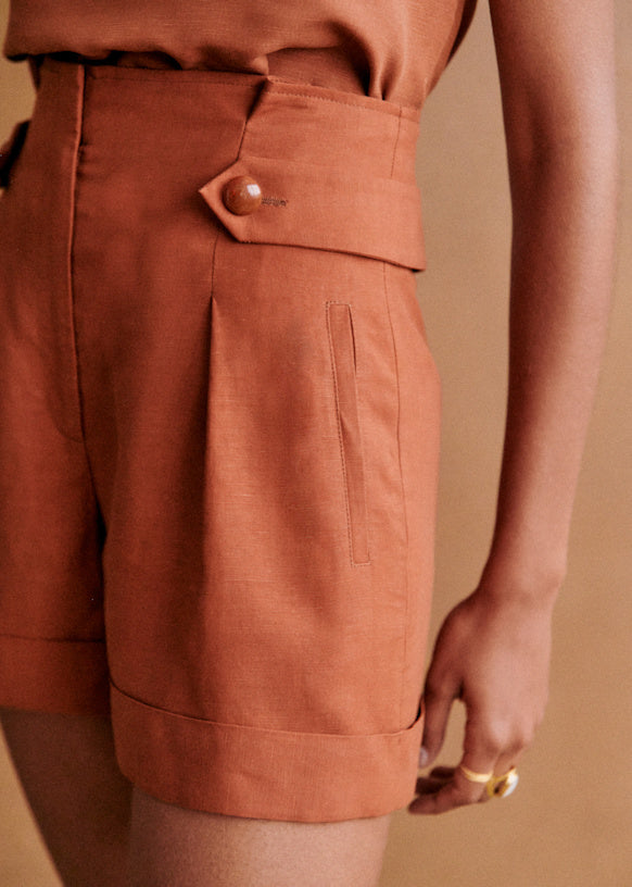 Mila Short