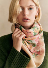 Pio Scarf
