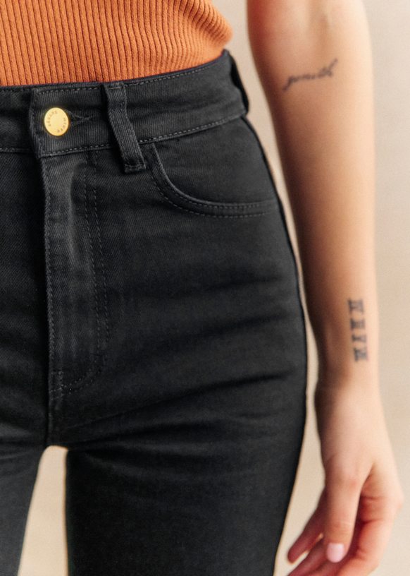 L'iconique Droit Trousers