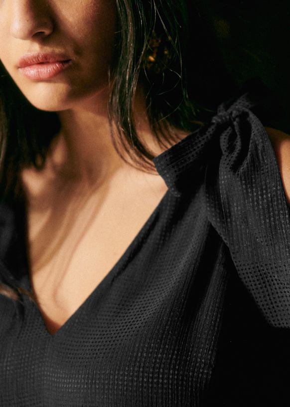 Lara Blouse
