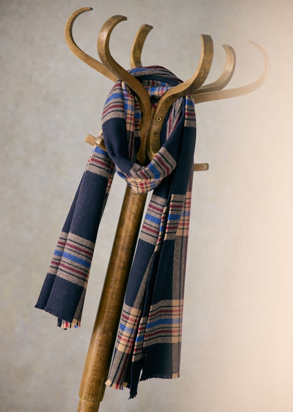 Gosling Scarf