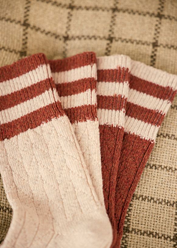 Pack Cedar Socks