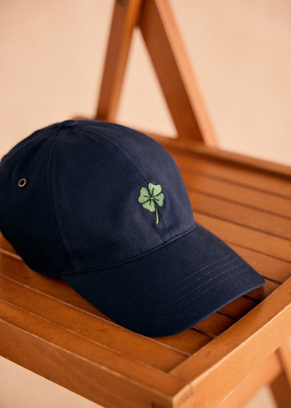 Clover Cap