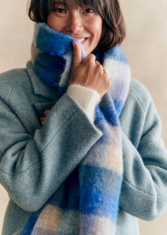 Louise Scarf