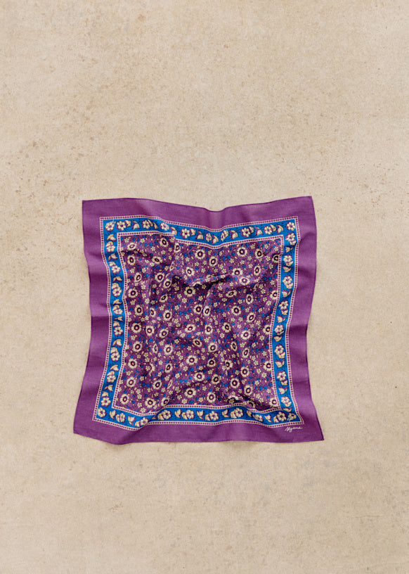 Gaston Scarf
