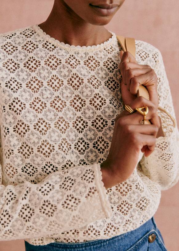Lova Blouse