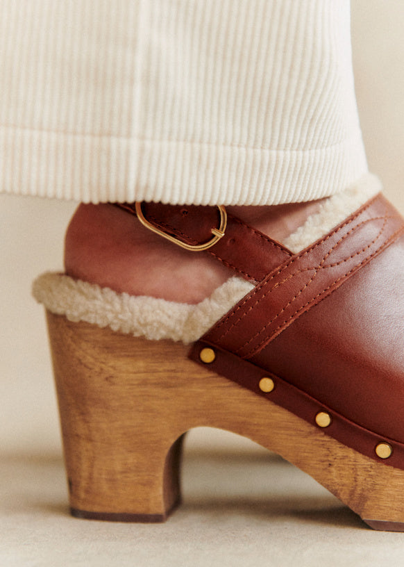 Taylor Clogs
