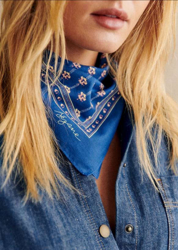 Gaston Scarf